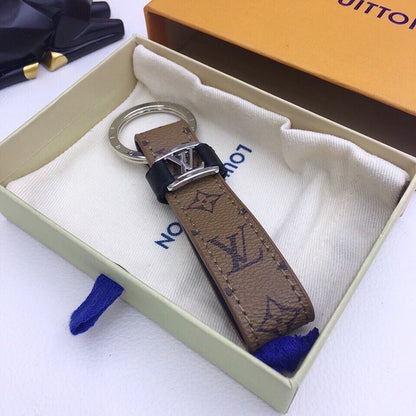 EN – Lux Keychains LUV 001