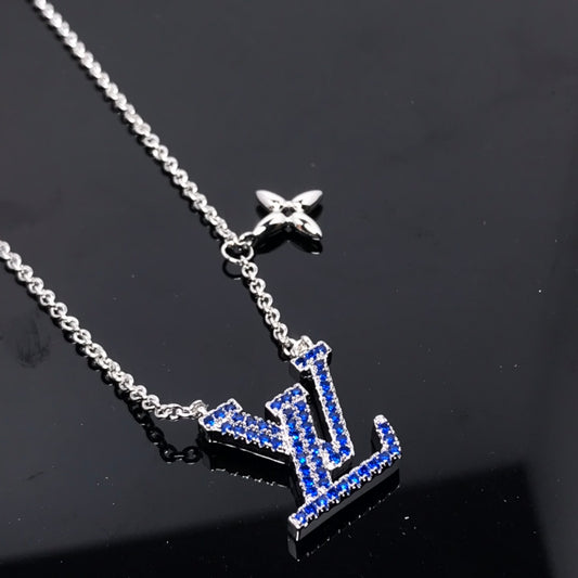 EN – Lux LV Necklaces 022