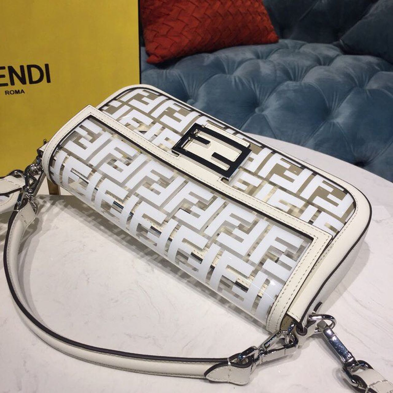 FI Baguette Nappa White For Women, Handbags, Shoulder And Crossbody Bags 10.6in/27cm FF 8BR600A72VF15AO