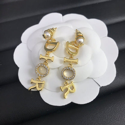 EN – Lux Earring DIR 001