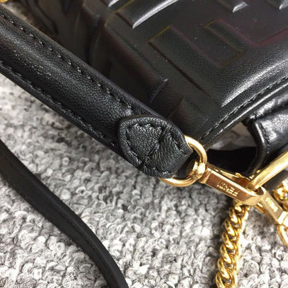 FI Baguette Nappa Black For Women, Handbags, Shoulder And Crossbody Bags 7.4in/19cm FF 8BS017A72VF15ZW