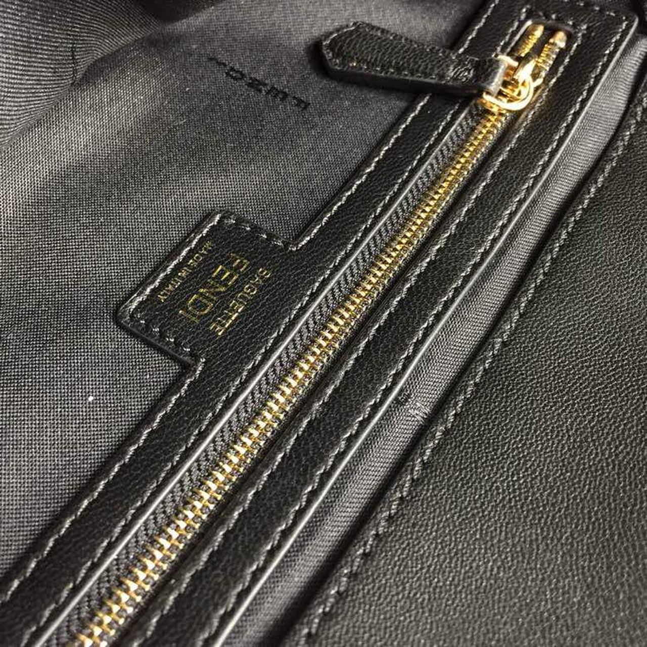 FI Baguette Nappa Black For Women, Women’s Handbags, Shoulder And Crossbody Bags 10.6in/27cm FF 8BR600A72VF15ZW