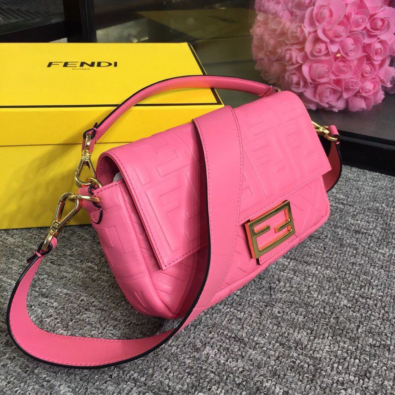 FI Baguette Nappa Pink For Women, Handbags, Shoulder And Crossbody Bags 10.6in/27cm FF 8BR600