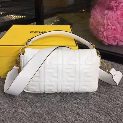 FI Baguette Nappa White For Women, Handbags, Shoulder And Crossbody Bags 10.6in/27cm FF 8BR600A72VF15AO