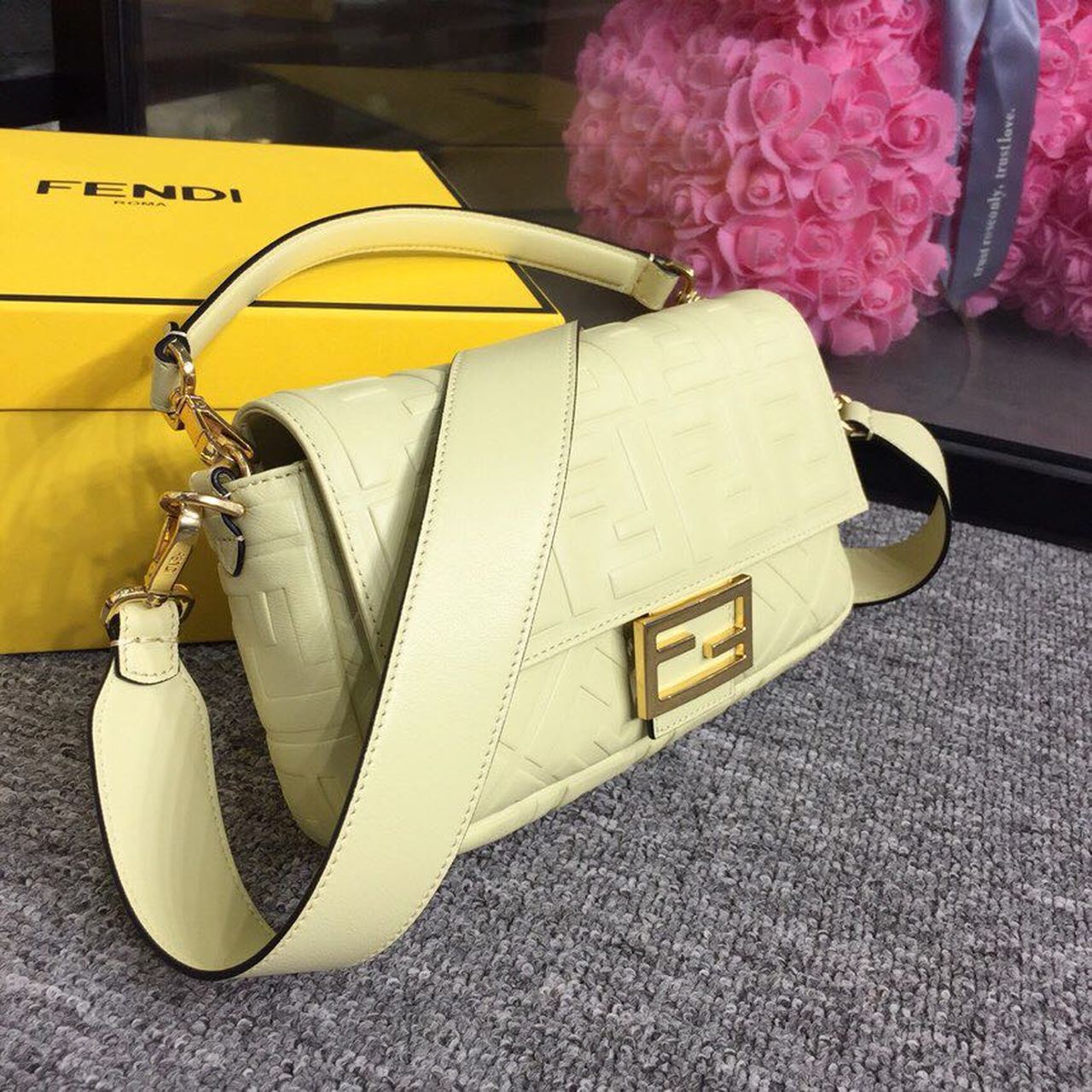 FI Baguette Nappa Cream For Women, Handbags, Shoulder And Crossbody Bags 10.6in/27cm FF 8BR600