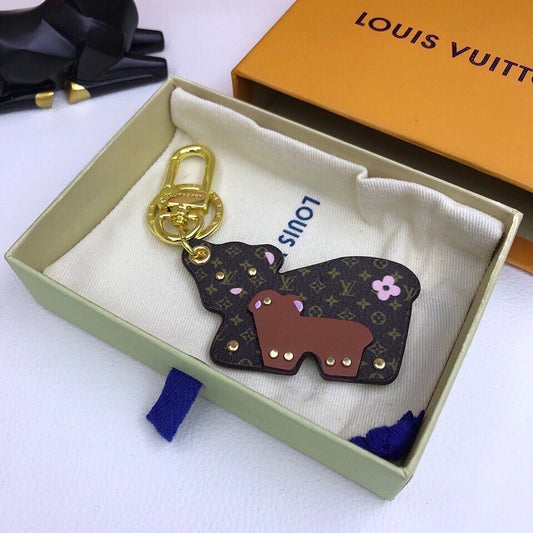 EN – Lux Keychains LUV 017