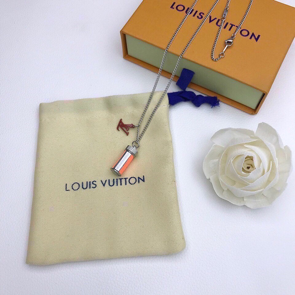 EN – Lux Necklace LUV004