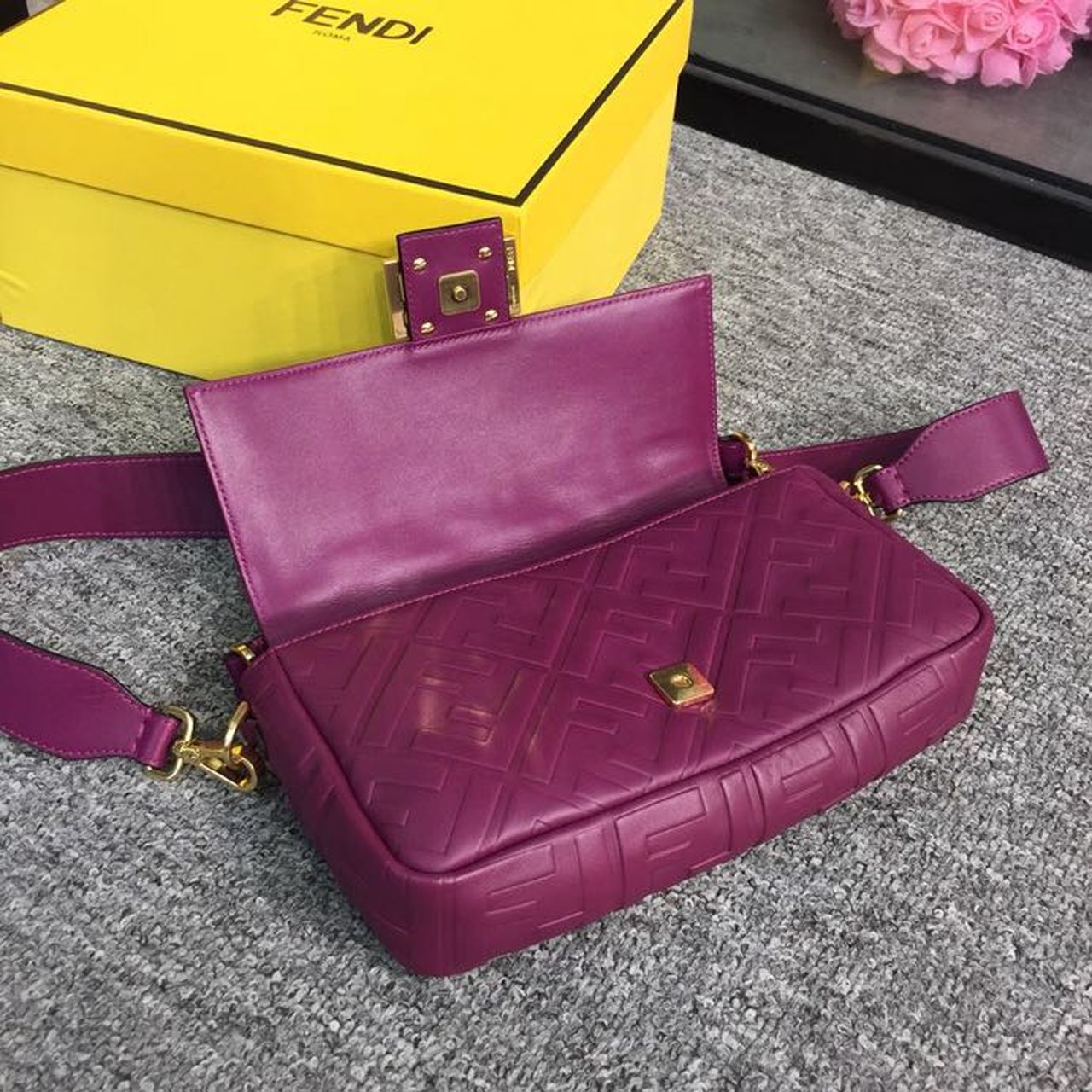 FI Baguette Nappa Purple For Women, Handbags, Shoulder And Crossbody Bags 10.6in/27cm FF 8BR600