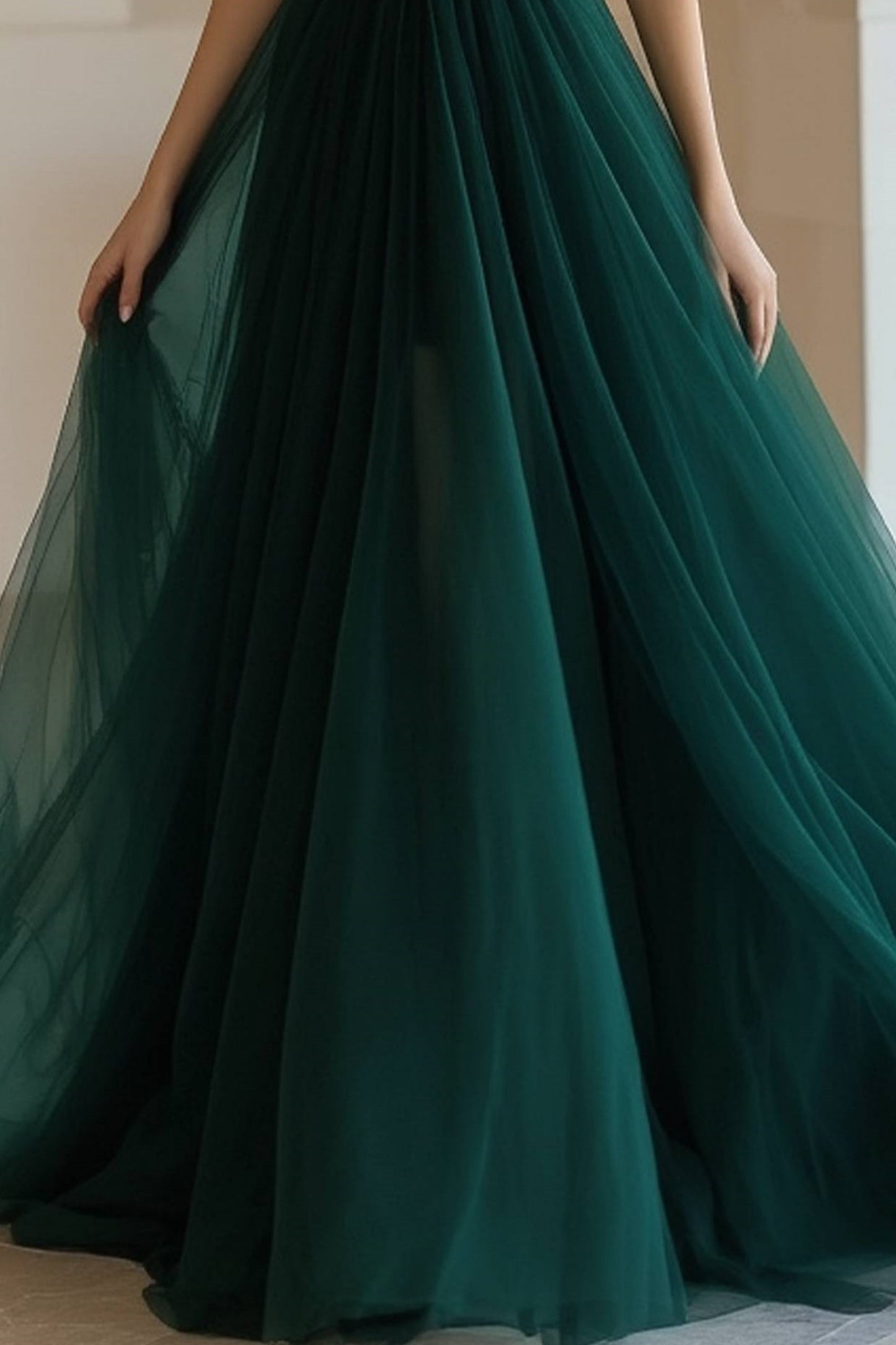 Formal Evening Gown Green Halter Neck Lace Floor-Length Dress