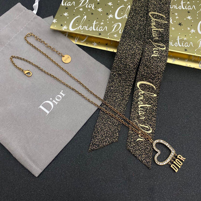 EN – Lux Necklace DIR002