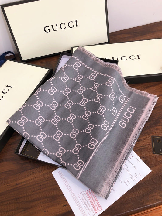EN – Luxury GCI Scarf 028
