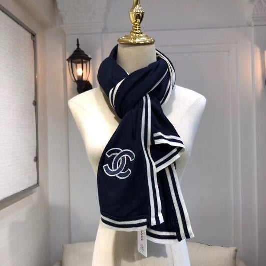 EN – Luxury CHL Scarf 004