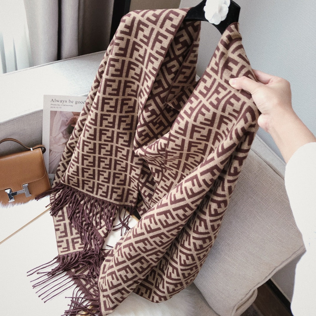 EN – Luxury FEI Scarf 013