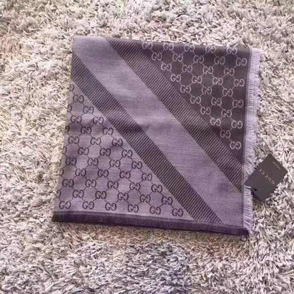 EN – Luxury LUV Scarf 022