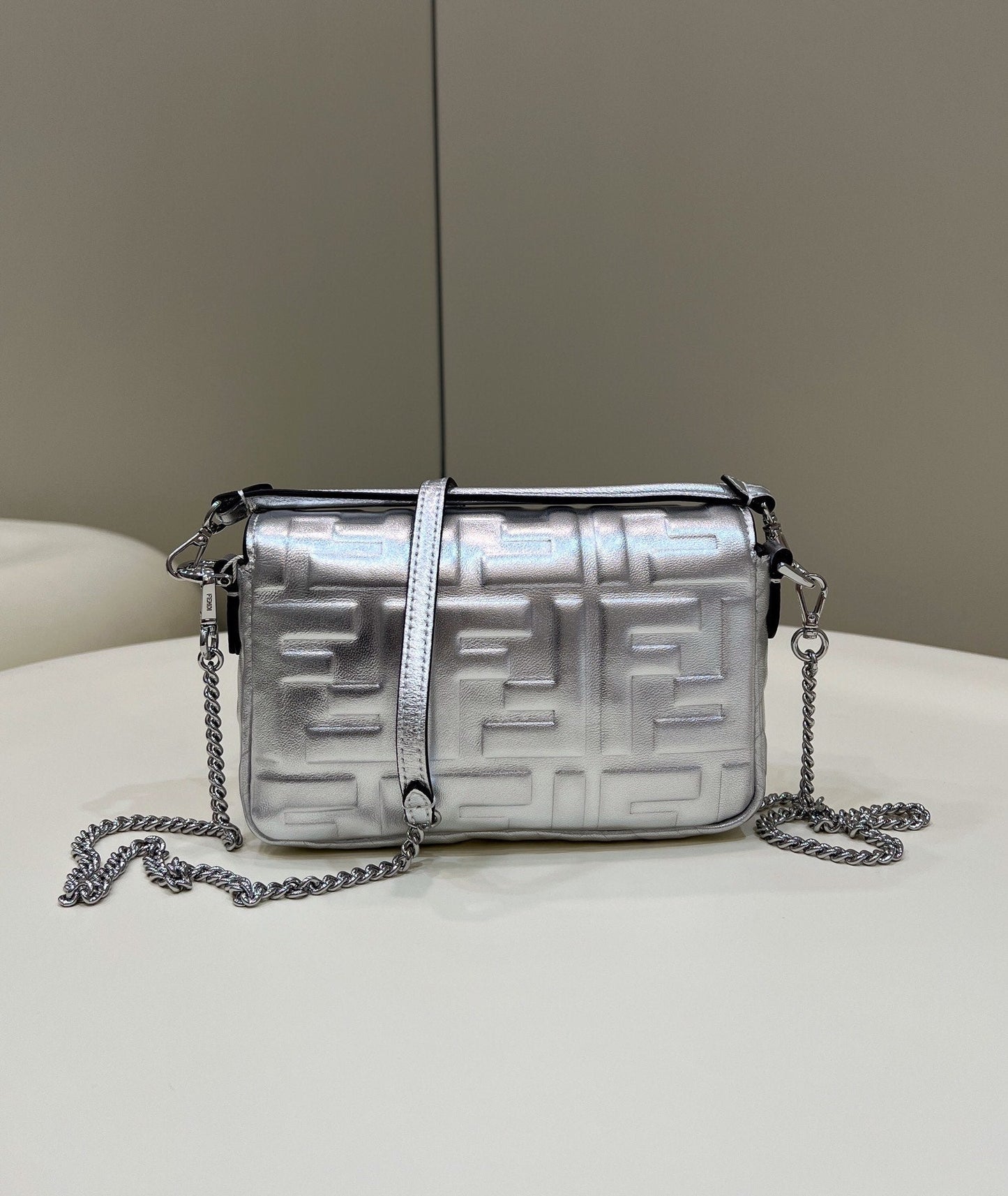 FI Baguette Silver For Women, Handbags, Shoulder And Crossbody Bags 7.5in/19cm FF 8BS017