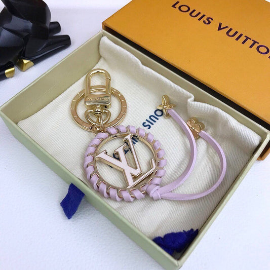 EN – Lux Keychains LUV 007