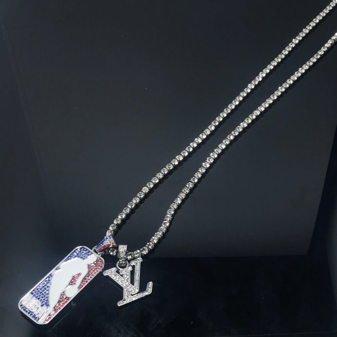 EN – Lux LV Necklaces 073