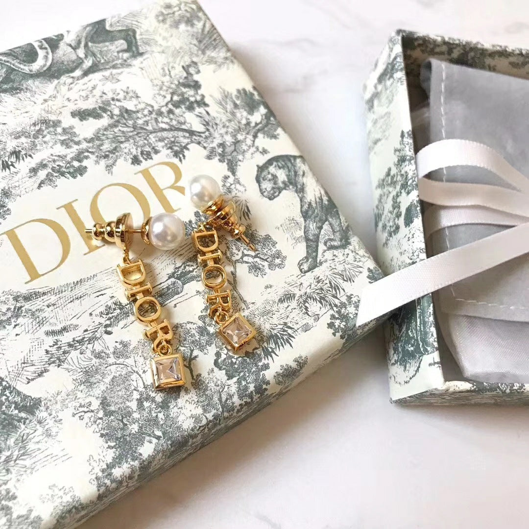EN – Lux Earring Dir 021