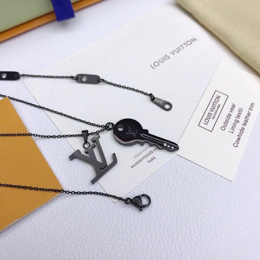 EN – Lux Necklace LUV020