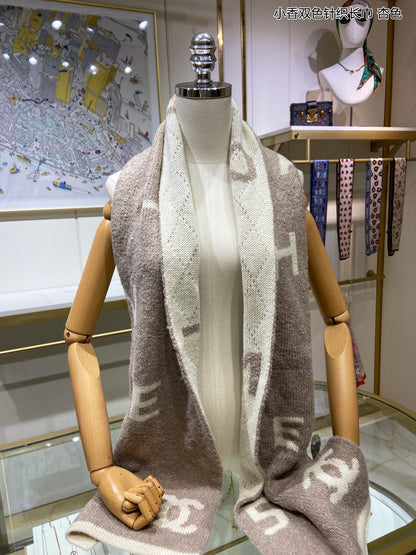 EN – Luxury CHL Scarf 006