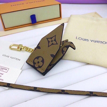 EN – Lux Keychains LUV 074