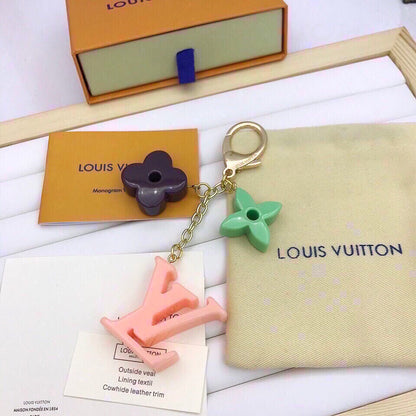 EN – Lux Keychains LUV 034