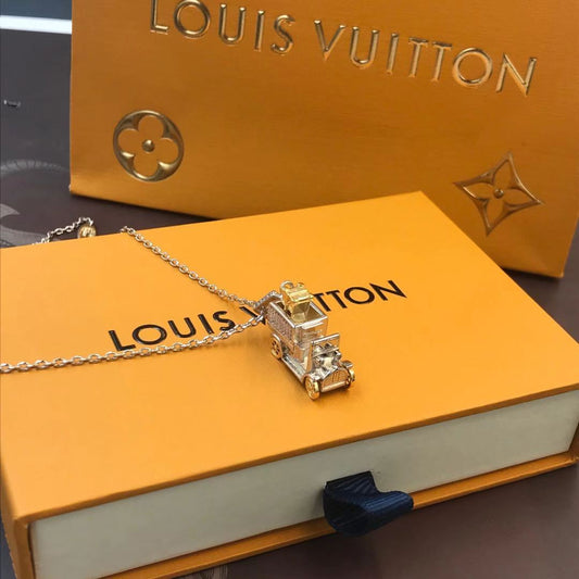 EN – Lux LV Necklaces 091