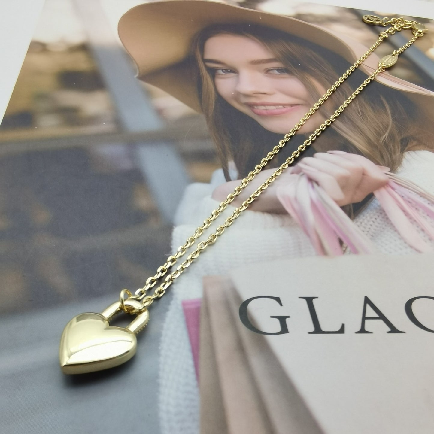 EN – Lux LV Necklaces 060