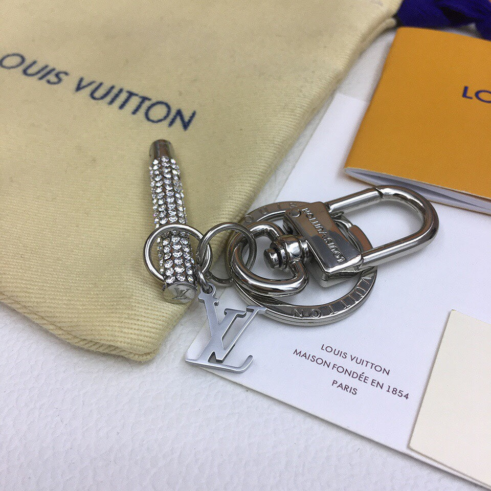 EN – Lux Keychains LUV 072