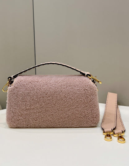 FI Baguette Pink Sheepskin Bag For Woman 27cm/10.5in 8BR600AH96F1F7N