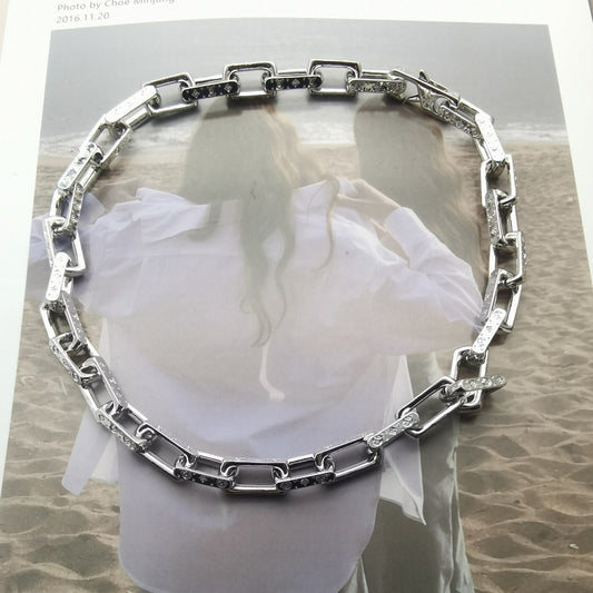 EN – Lux LV Necklaces 093