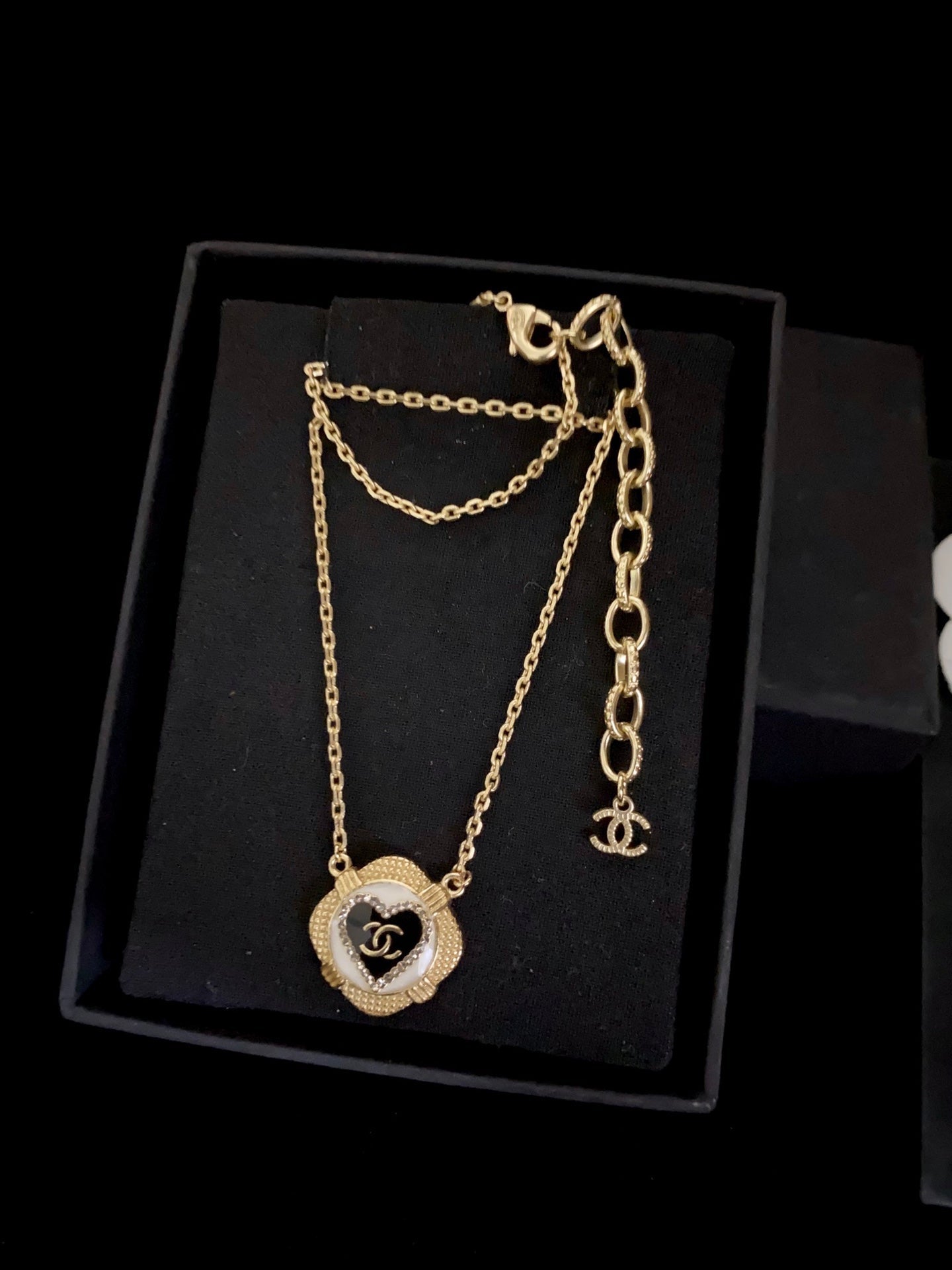 EN – Lux Necklace CHL037