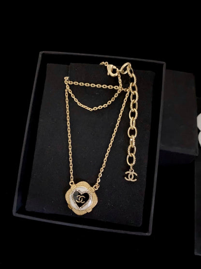 EN – Lux Necklace CHL037