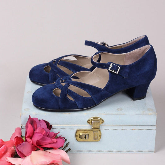 Faux Suede Round Toe Navy Blue Block Heel Pumps with Buckle