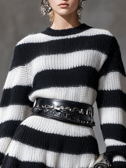 Fashionable And Classic Black And White Ruffled Knitted Mini Dress