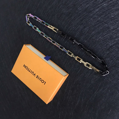 EN – Lux LV Necklaces 071
