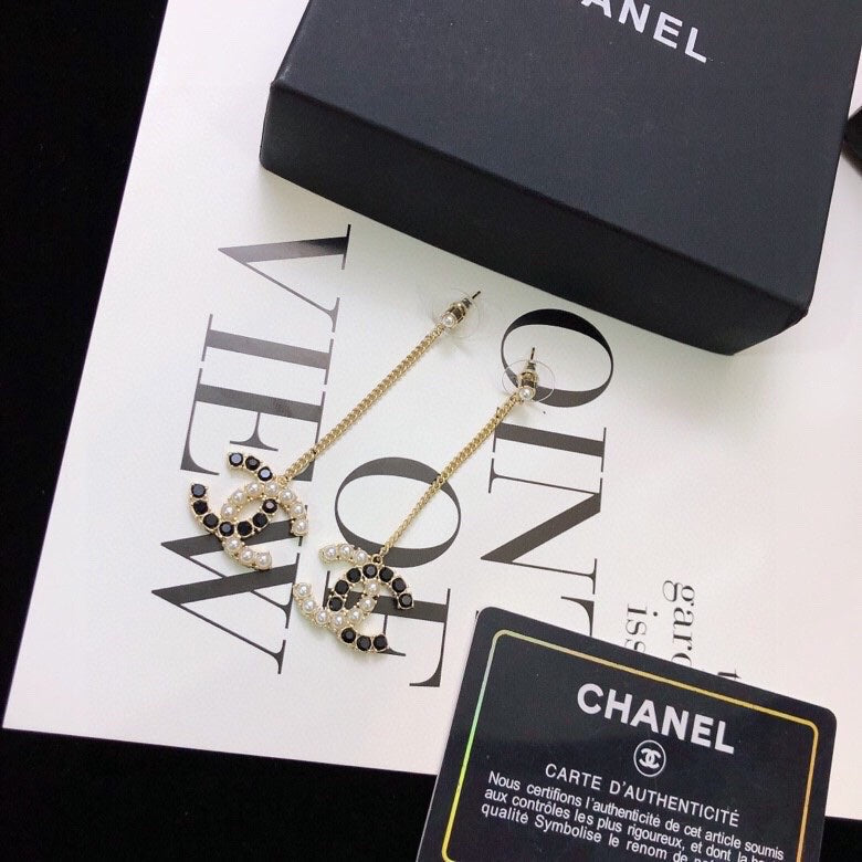 EN – Lux Earring CHL 016
