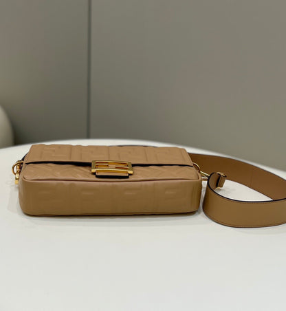 FI Baguette Brown For Women, Handbags, Shoulder And Crossbody Bags 10.6in/27cm FF 8BR600