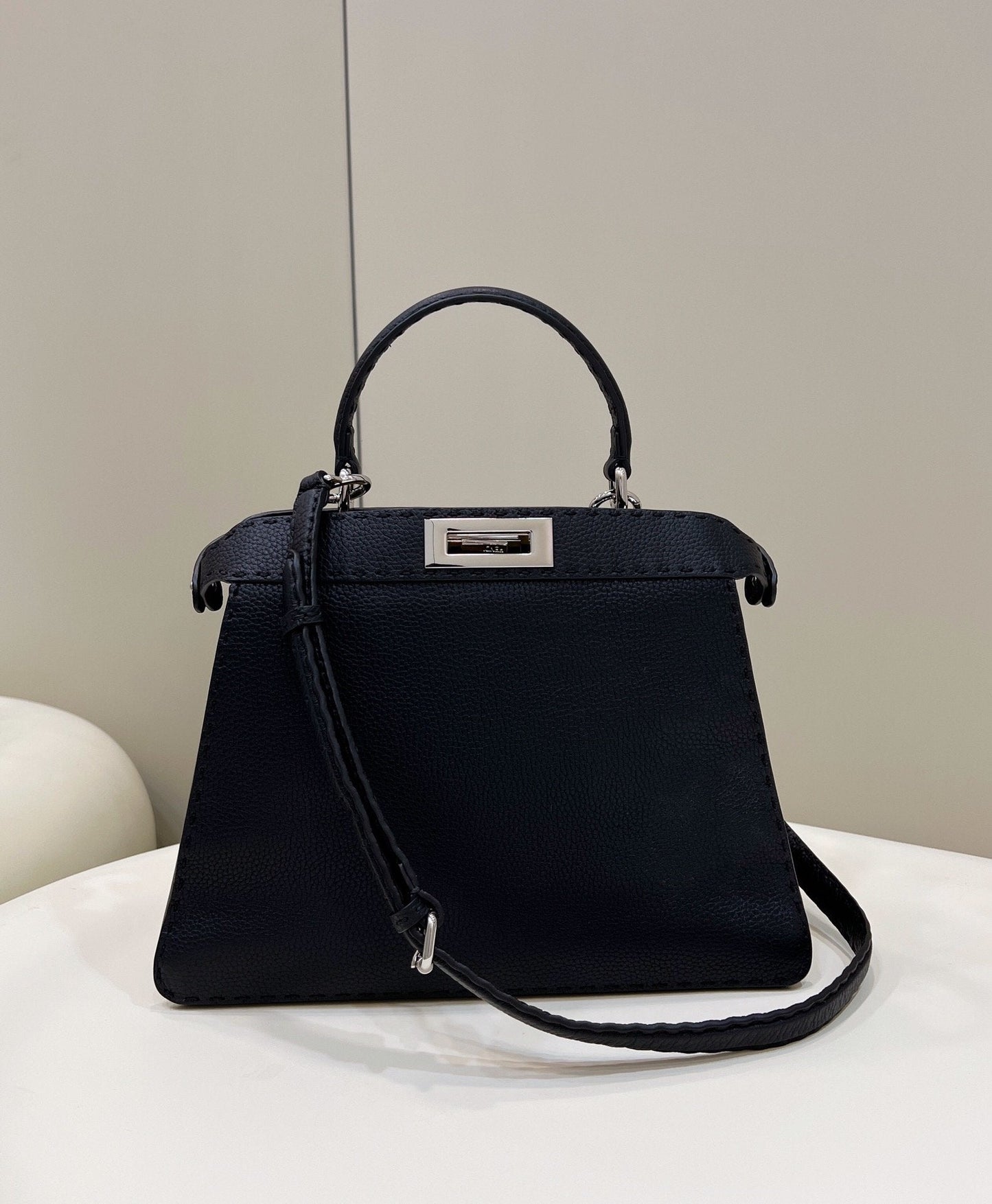 FI Peekaboo ISeeU Medium Black For Women, Handbags, Shoulder Bags 13.1in/33.5cm FF