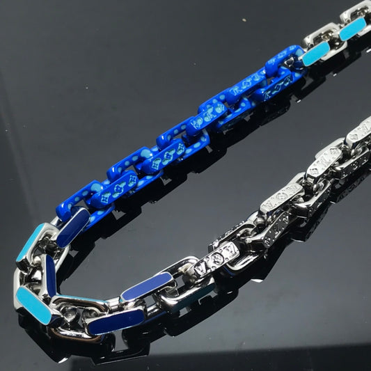 EN – Lux LV Necklaces 032