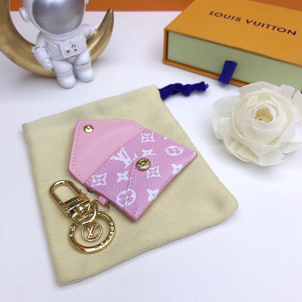 EN – Lux Keychains LUV 068