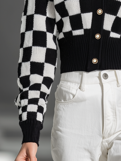 Fashion Classic Black And White Checkerboard Knitted Cardigan