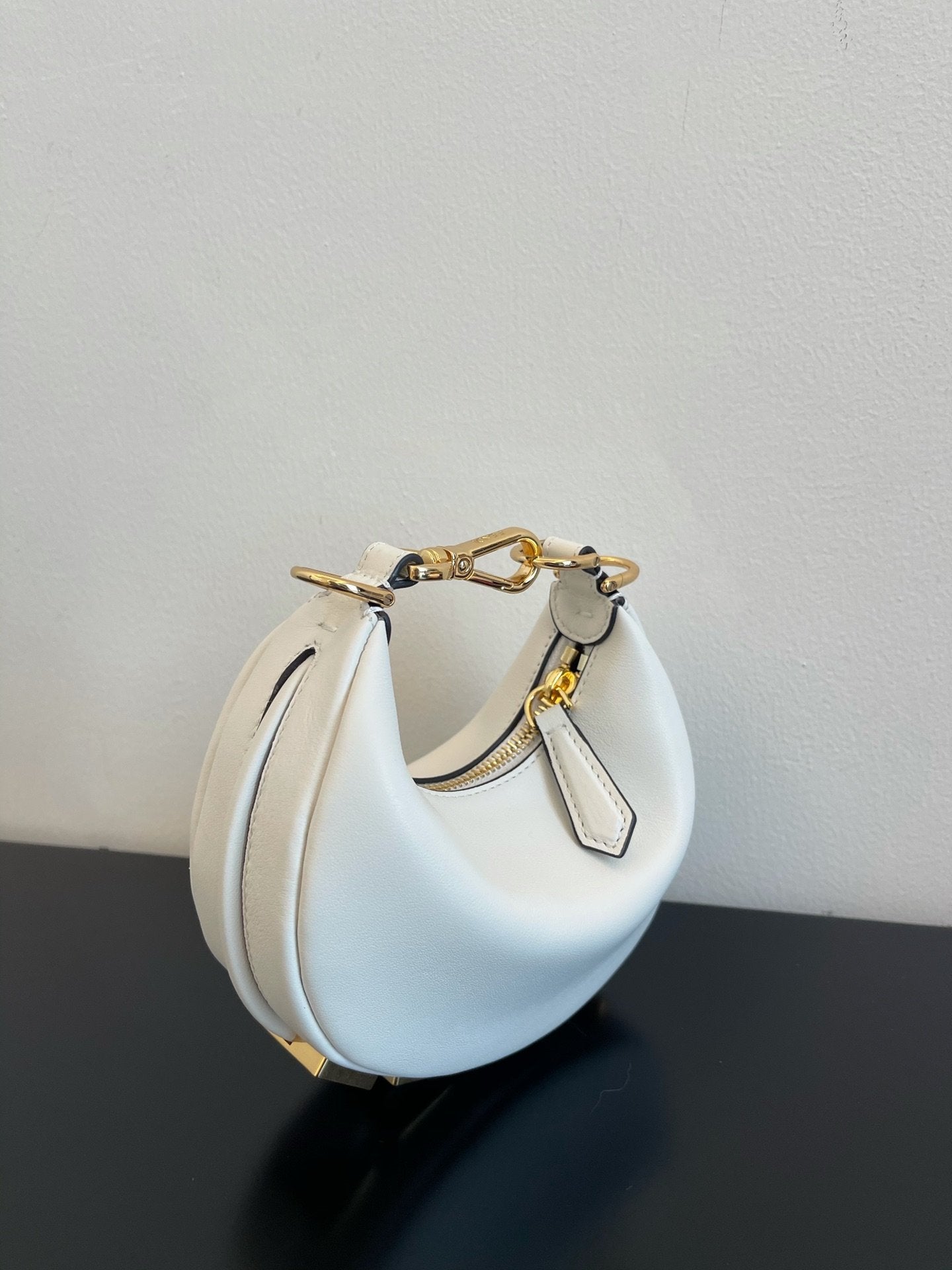 FI Nano FIgraphy White For Women,  6.7in/17cm FF 7AS089A5DYF1HEL