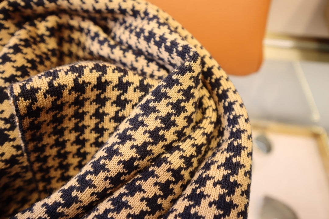 EN – Luxury DIR Scarf 007