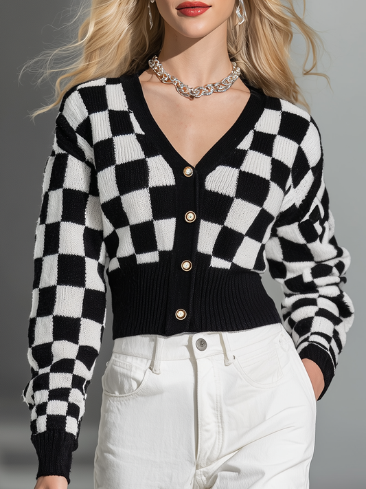 Fashion Classic Black And White Checkerboard Knitted Cardigan