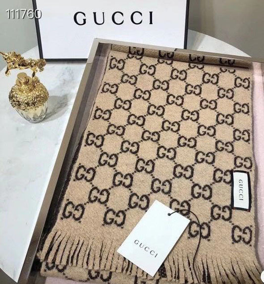 EN – Luxury GCI Scarf 018