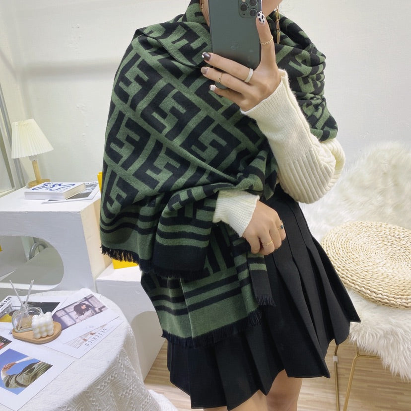 EN – Luxury FEI Scarf 011
