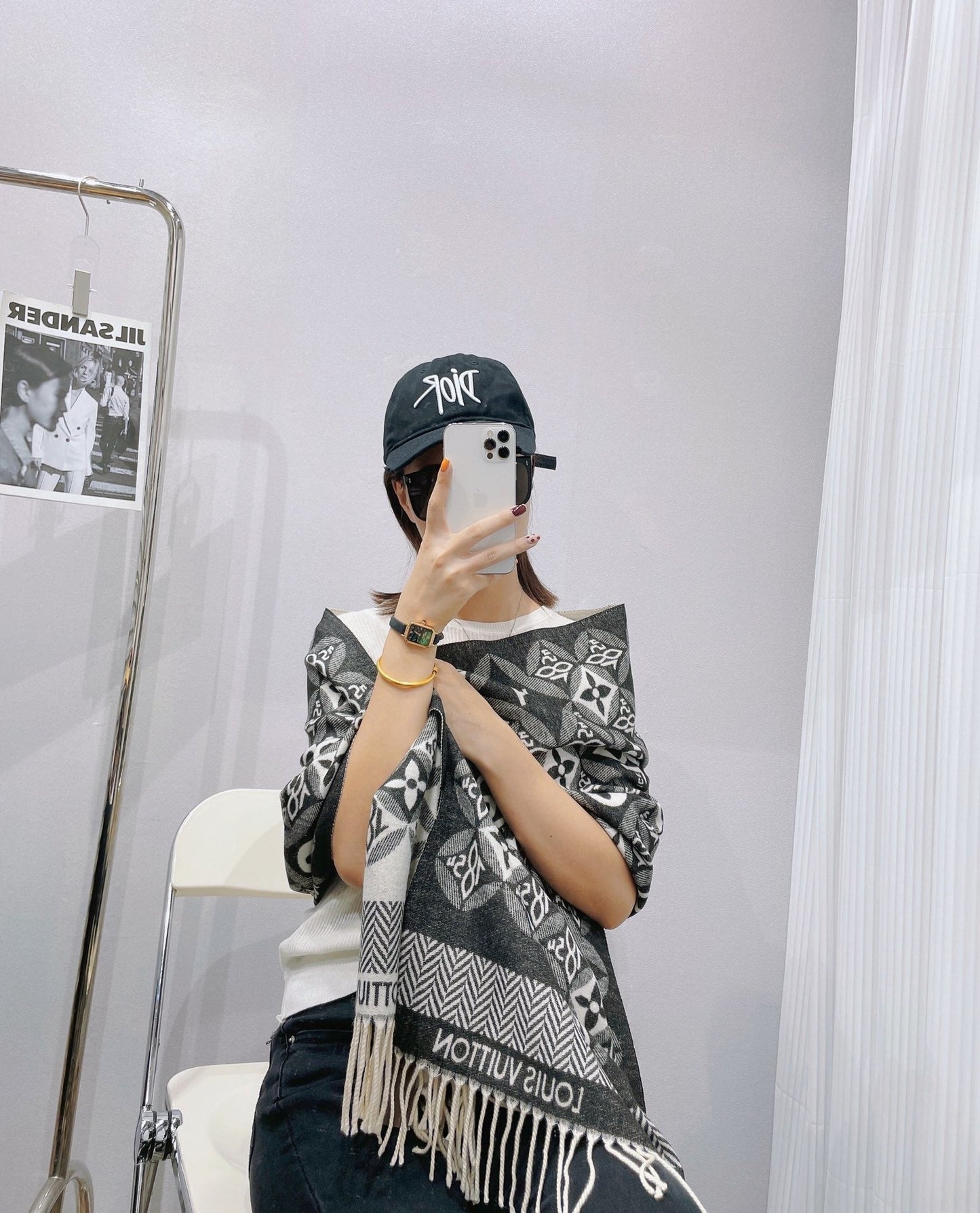 EN – Luxury LUV Scarf 003