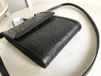 gg Embossed Messenger Bag Black gg Embossed For Men 8.1in/20.5cm gg 625782 1W3AN 1000465