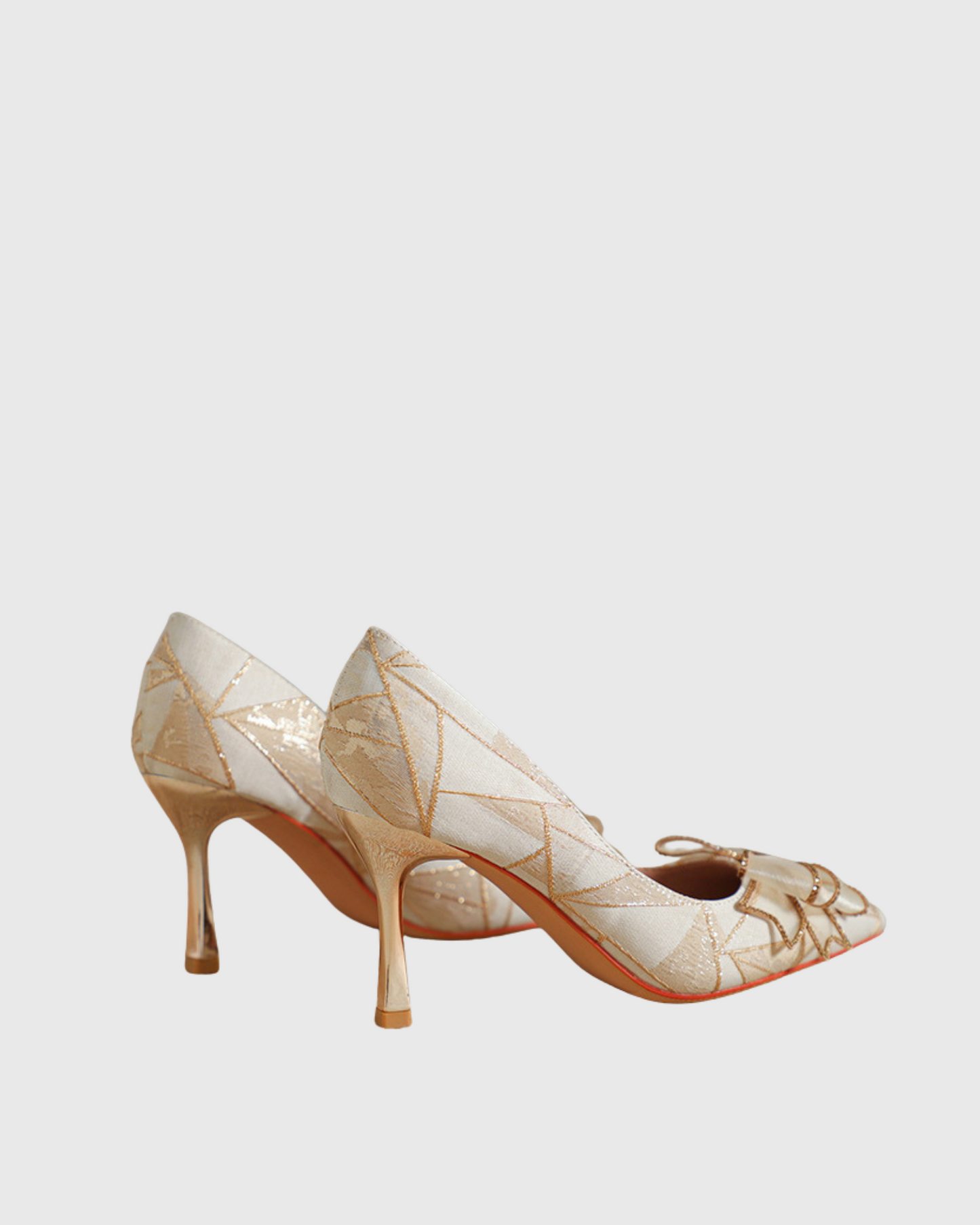 Beck Bow Pumps In Beige
